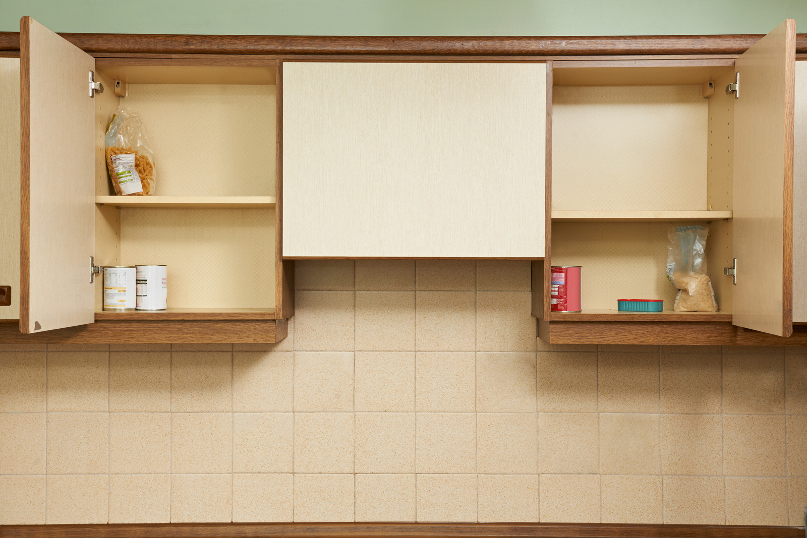 Top tips for organising your kitchen when you unpack in your new smaller kitchen